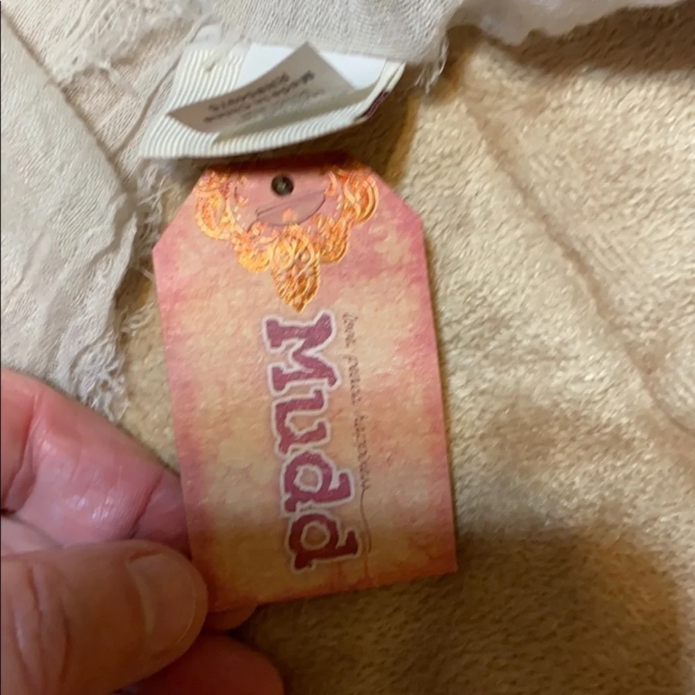 Mudd Oblong Cross Shop Beige Scarf